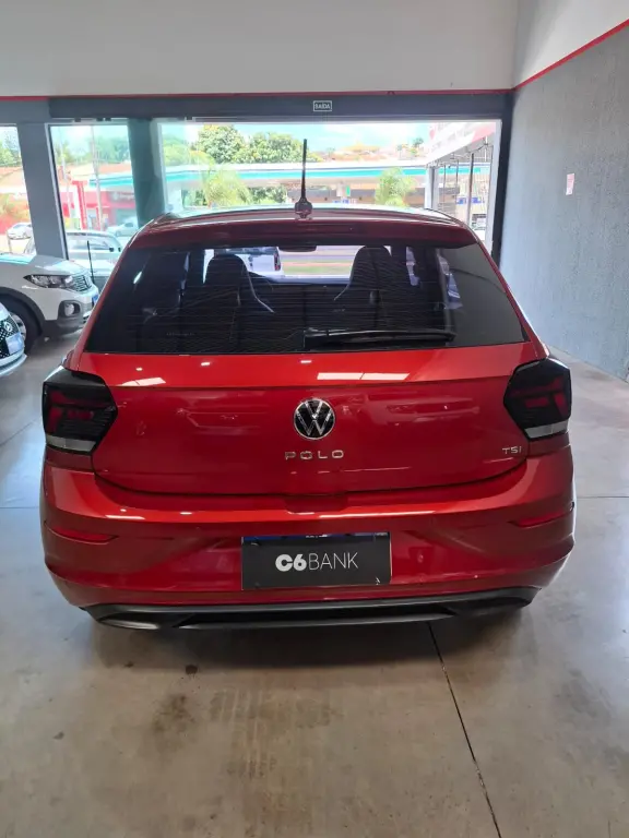 VOLKSWAGEN Polo Hatch - Foto