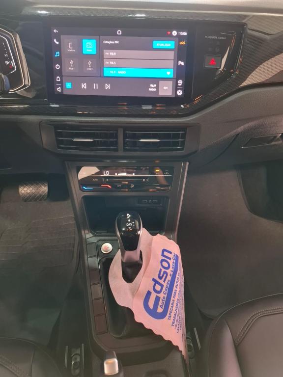 VOLKSWAGEN Polo Hatch - Foto