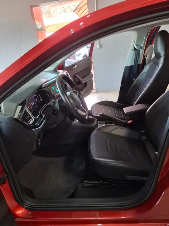 VOLKSWAGEN Polo Hatch - Foto