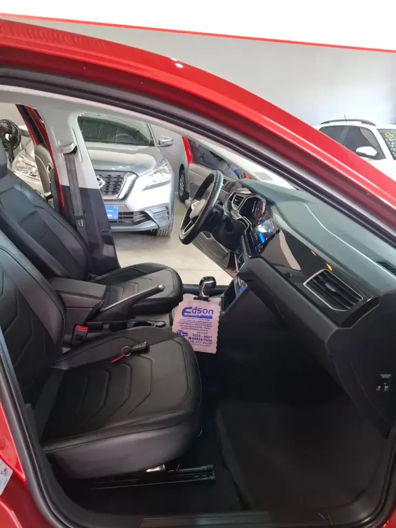 VOLKSWAGEN Polo Hatch - Foto