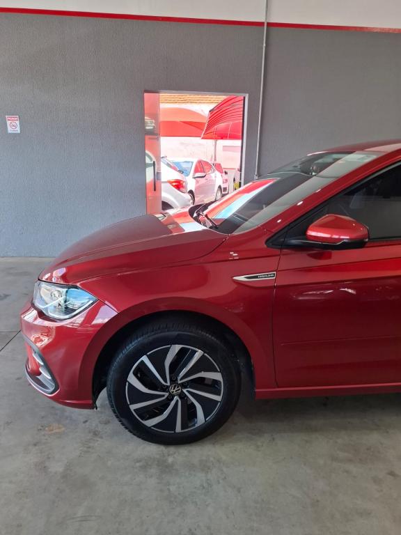 VOLKSWAGEN Polo Hatch - Foto