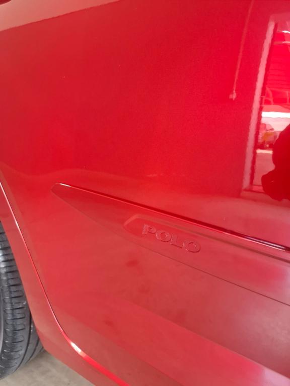 VOLKSWAGEN Polo Hatch - Foto