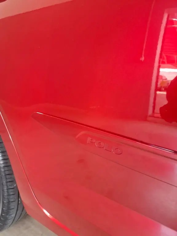 VOLKSWAGEN Polo Hatch - Foto