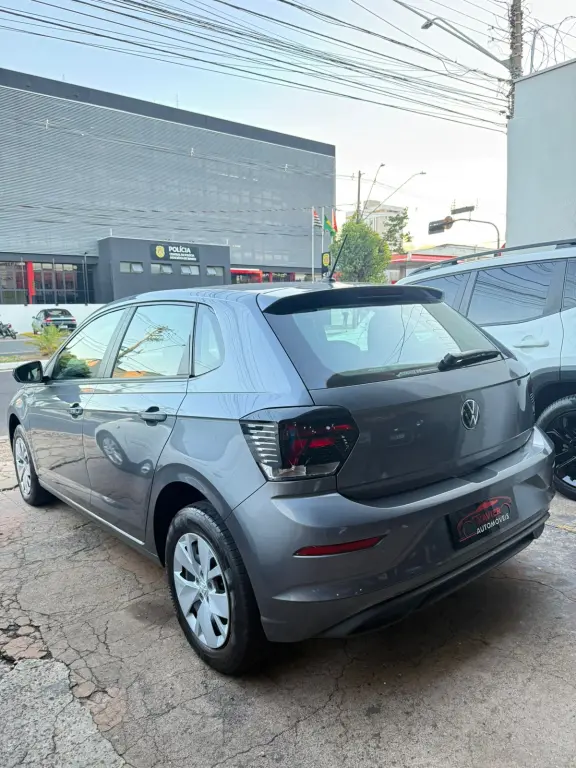 VOLKSWAGEN Polo Hatch - Foto
