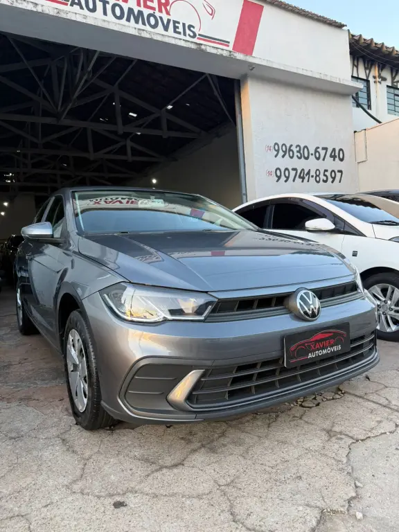 VOLKSWAGEN Polo Hatch - Foto