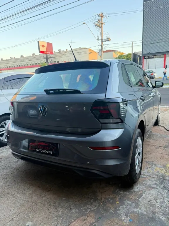 VOLKSWAGEN Polo Hatch - Foto