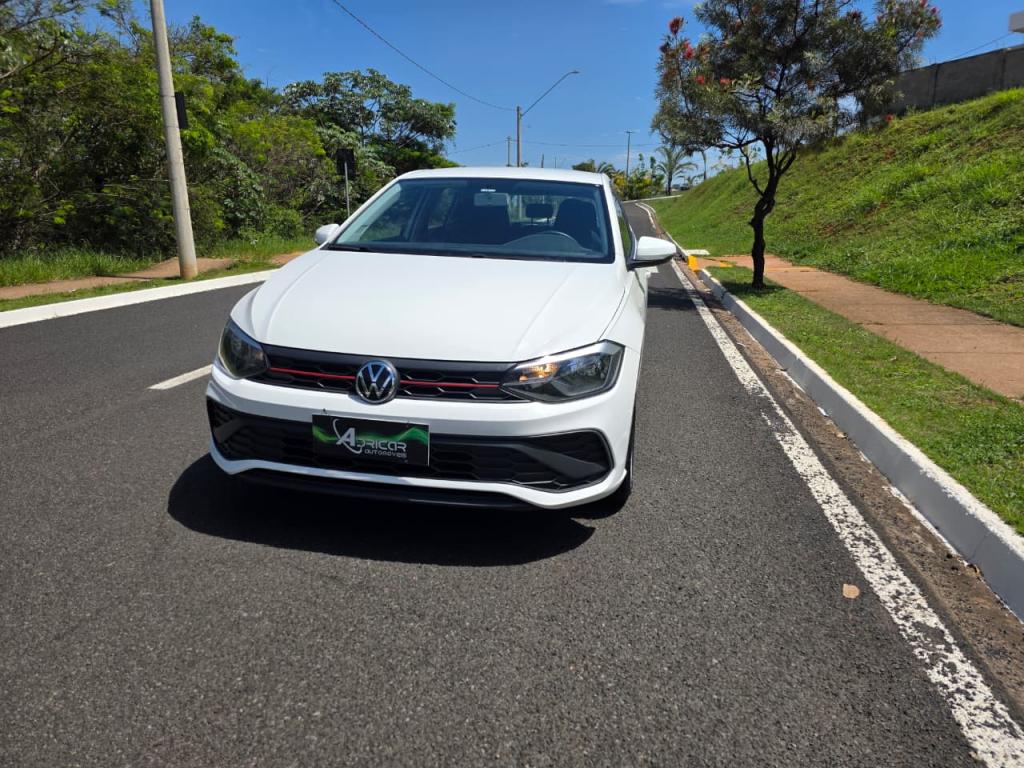 VOLKSWAGEN Polo Hatch - Foto