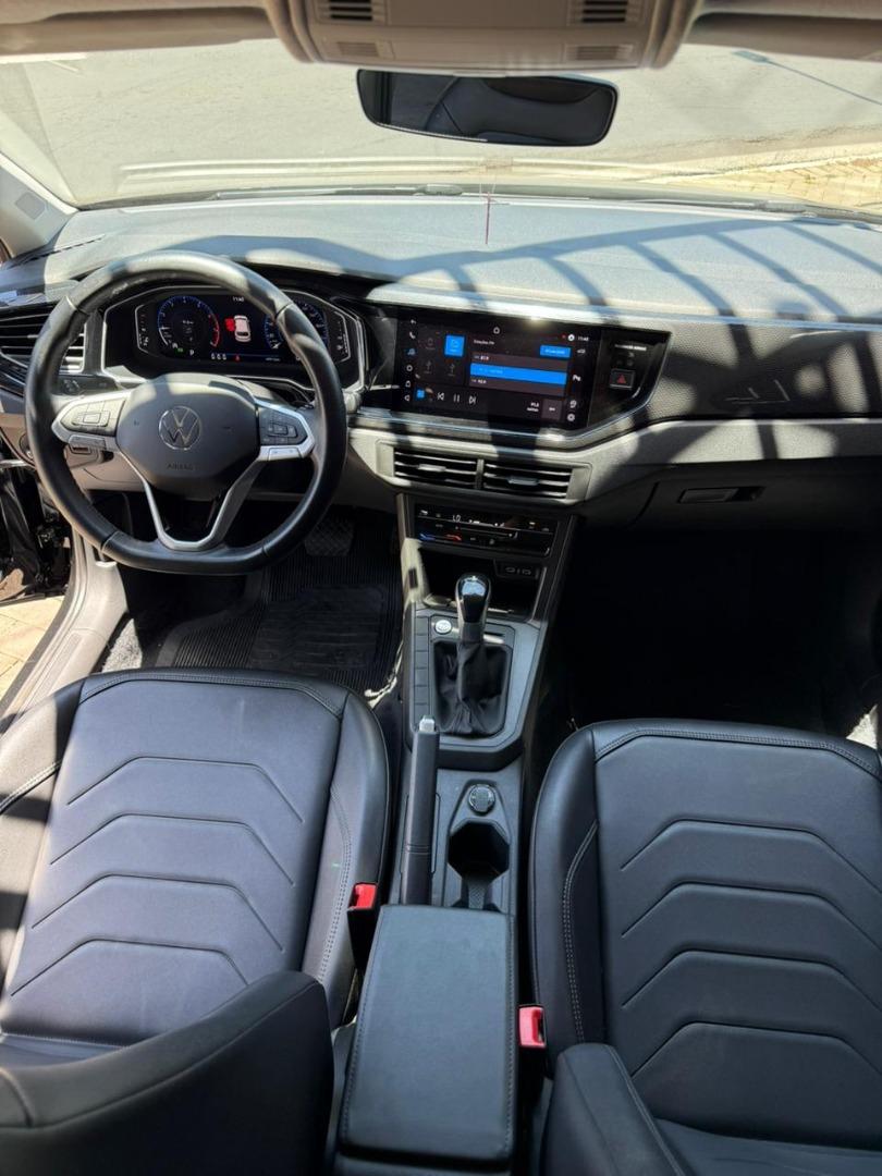 VOLKSWAGEN Polo Hatch - Foto