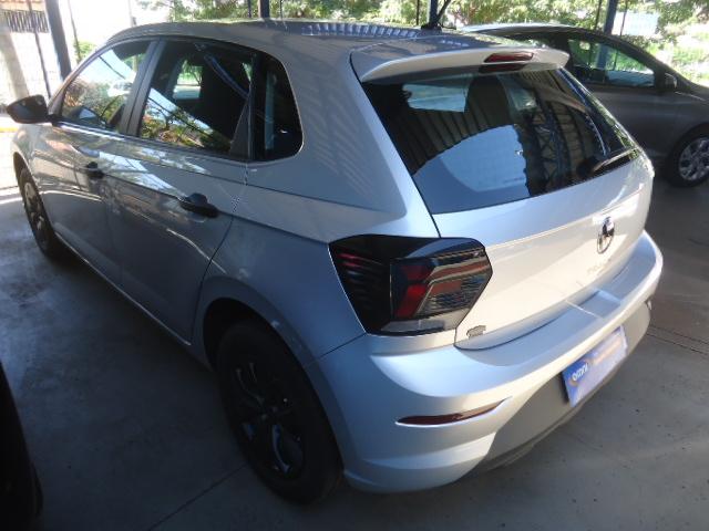 VOLKSWAGEN Polo Hatch - Foto