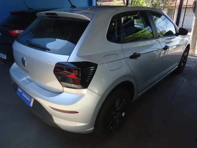 VOLKSWAGEN Polo Hatch - Foto