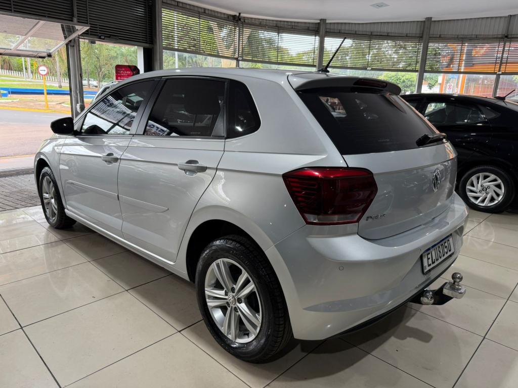 VOLKSWAGEN Polo Hatch - Foto