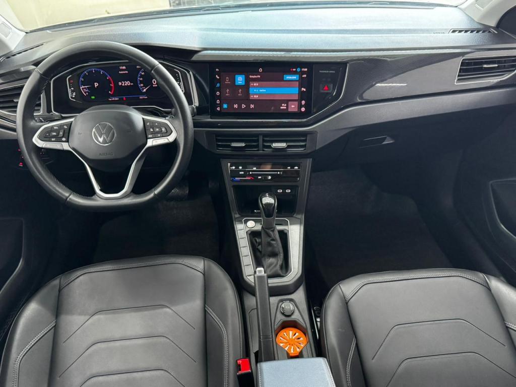 VOLKSWAGEN Polo Hatch - Foto