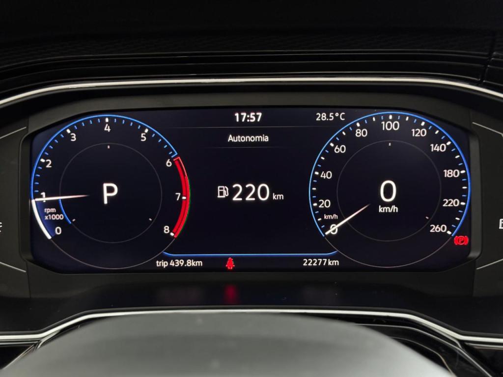 VOLKSWAGEN Polo Hatch - Foto