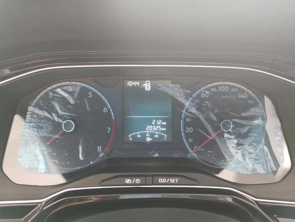 VOLKSWAGEN Polo Hatch - Foto