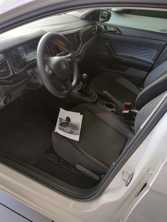 VOLKSWAGEN Polo Hatch - Foto