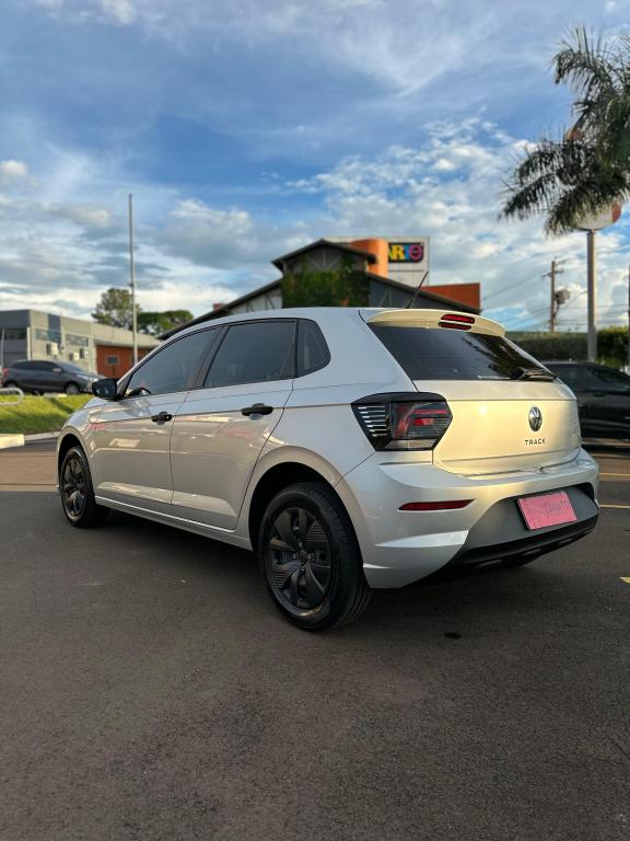 VOLKSWAGEN Polo Hatch - Foto