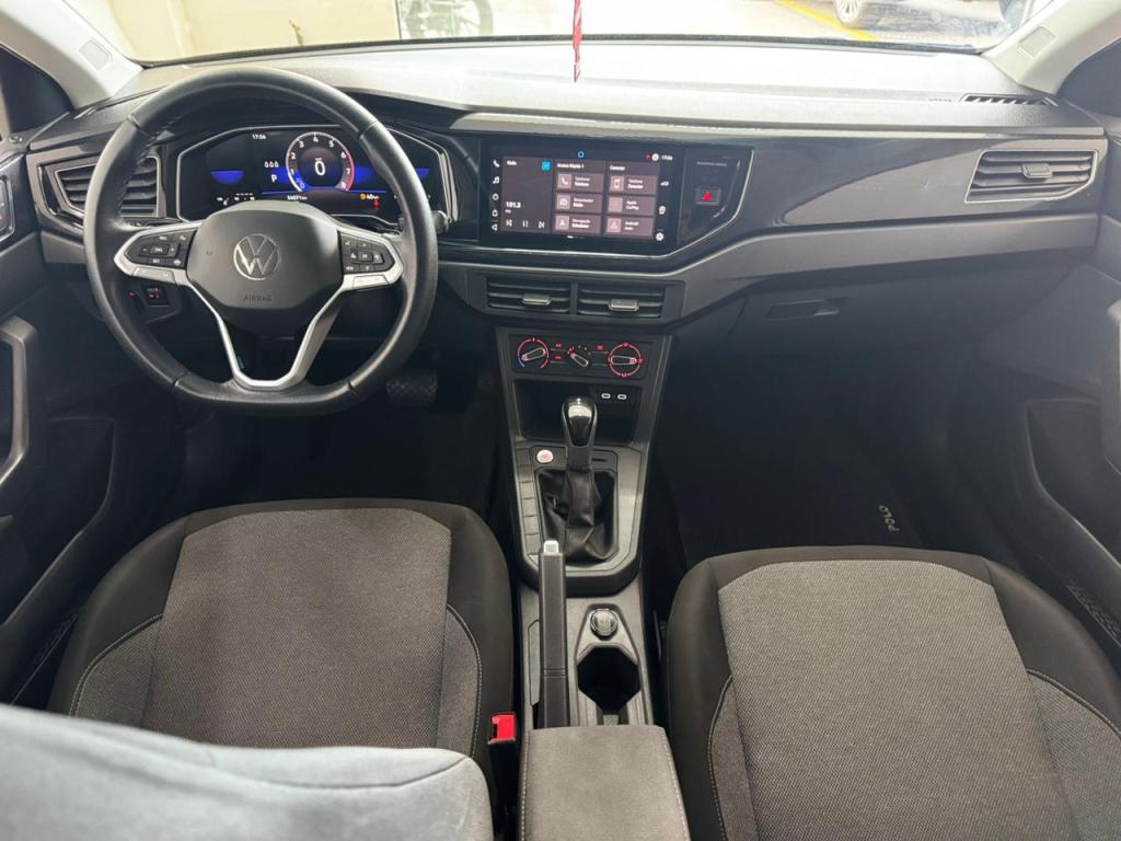 VOLKSWAGEN Polo Hatch - Foto