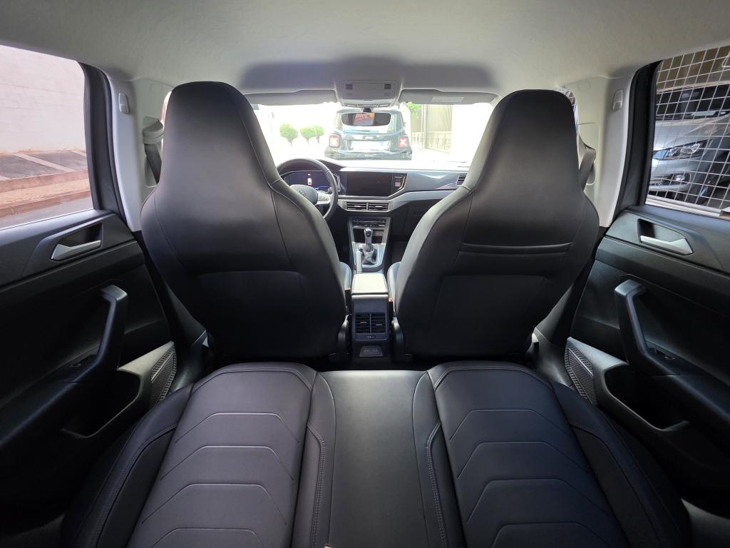 VOLKSWAGEN Polo Hatch - Foto