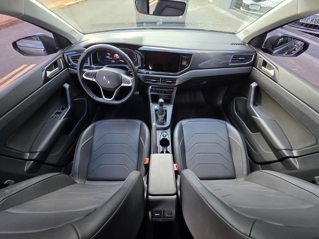 VOLKSWAGEN Polo Hatch - Foto