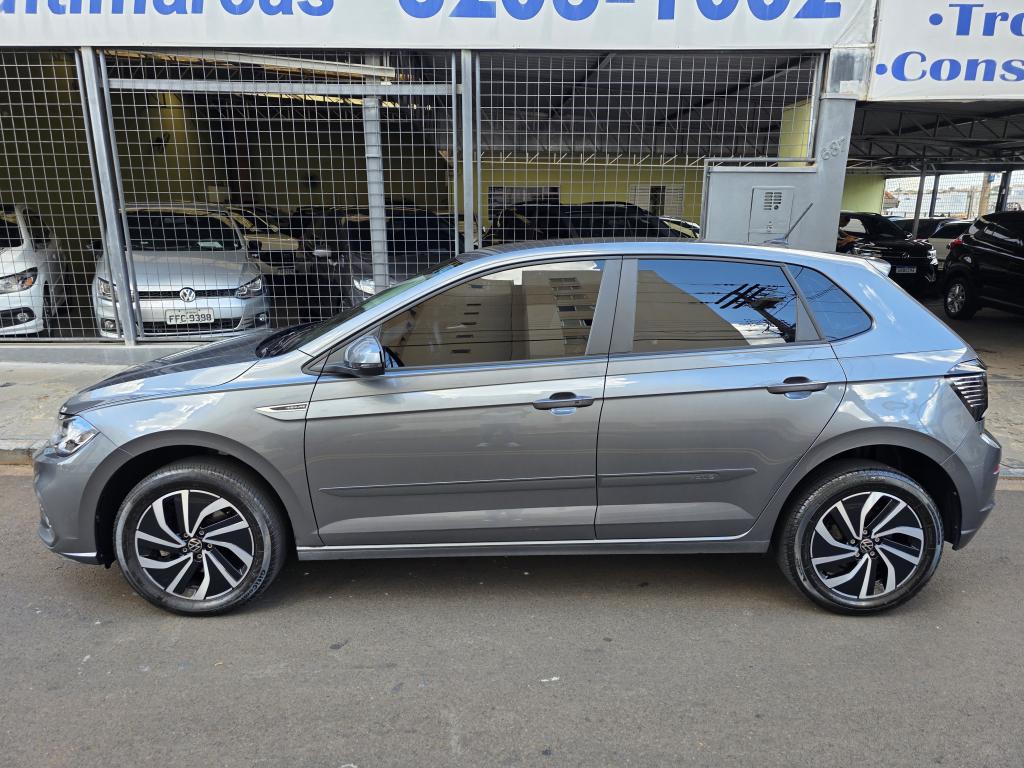 VOLKSWAGEN Polo Hatch - Foto