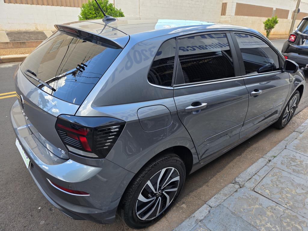 VOLKSWAGEN Polo Hatch - Foto