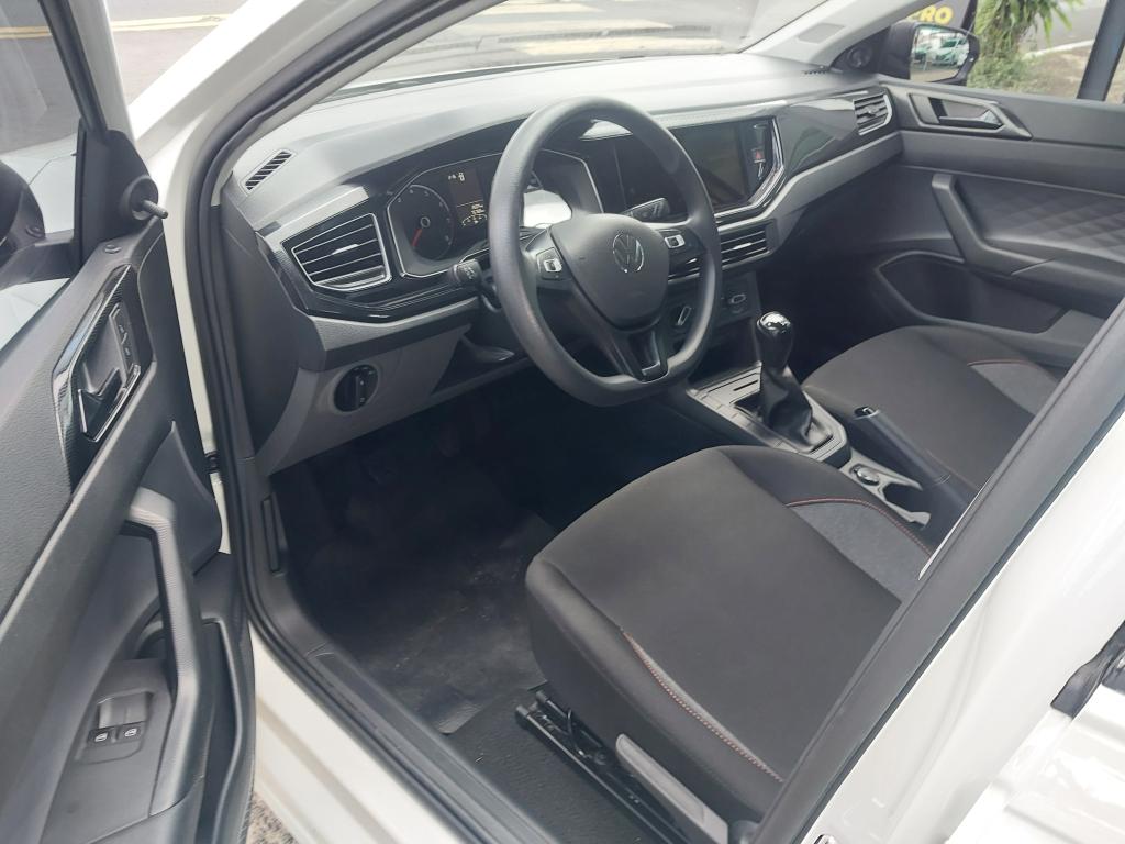 VOLKSWAGEN Polo Hatch - Foto