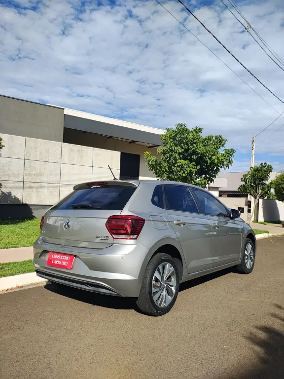 VOLKSWAGEN Polo Hatch - Foto