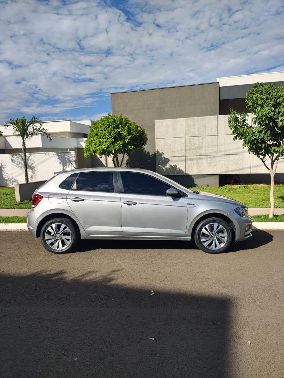 VOLKSWAGEN Polo Hatch - Foto