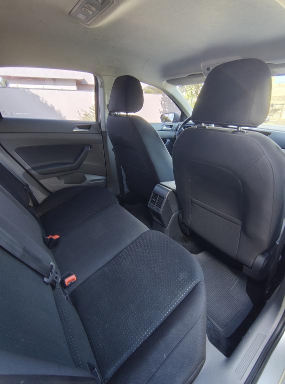 VOLKSWAGEN Polo Hatch - Foto