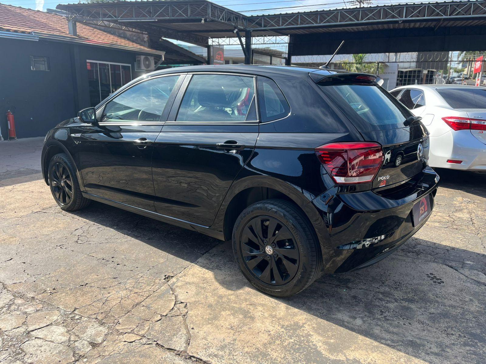 VOLKSWAGEN Polo Hatch - Foto