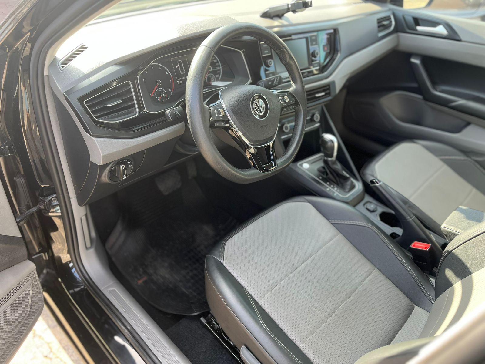 VOLKSWAGEN Polo Hatch - Foto