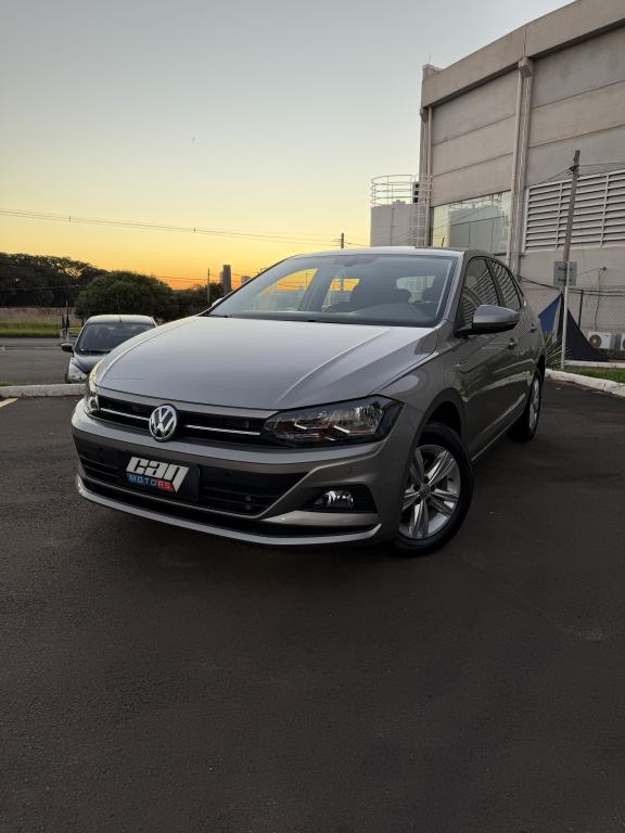VOLKSWAGEN Polo Hatch - Foto