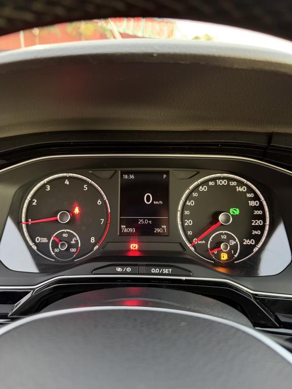 VOLKSWAGEN Polo Hatch - Foto