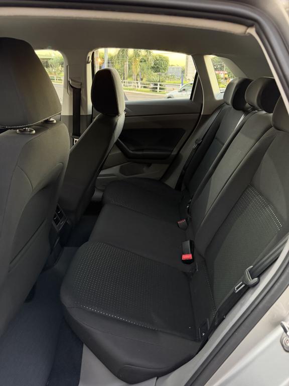 VOLKSWAGEN Polo Hatch - Foto