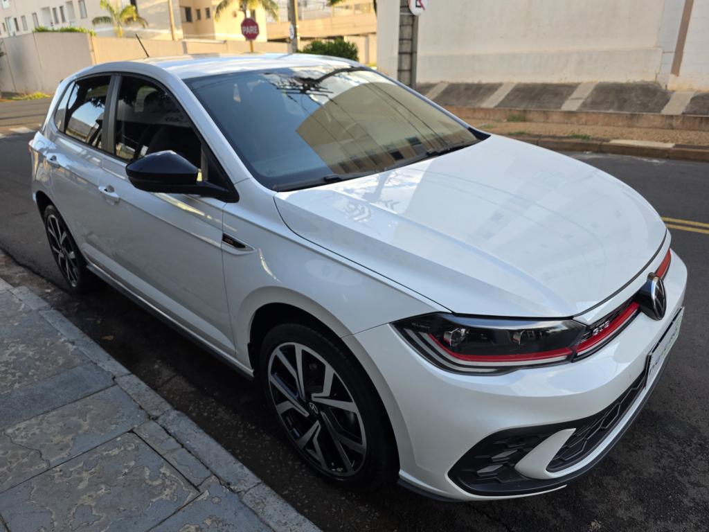 VOLKSWAGEN Polo Hatch - Foto