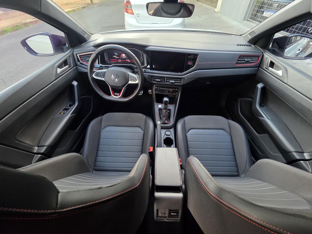 VOLKSWAGEN Polo Hatch - Foto