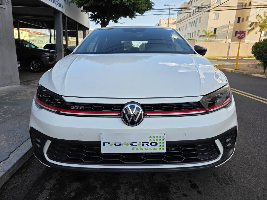 VOLKSWAGEN Polo Hatch - Foto