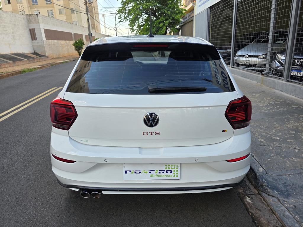 VOLKSWAGEN Polo Hatch - Foto
