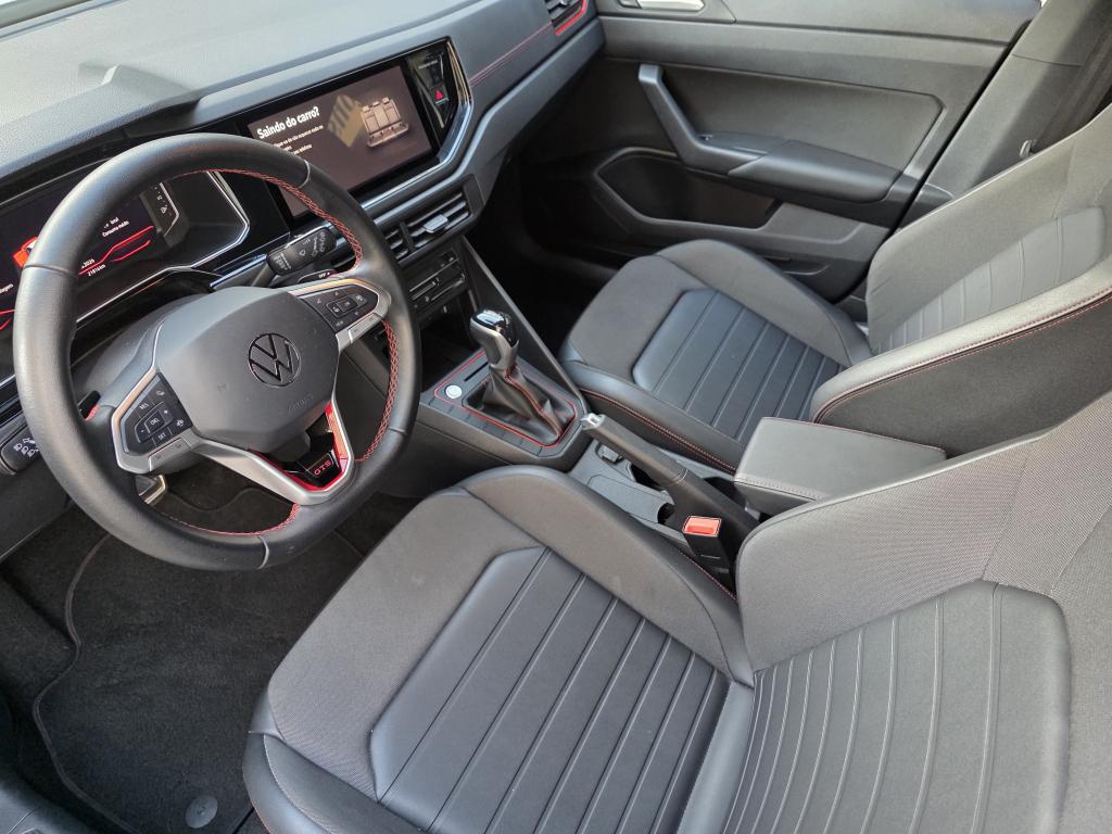 VOLKSWAGEN Polo Hatch - Foto