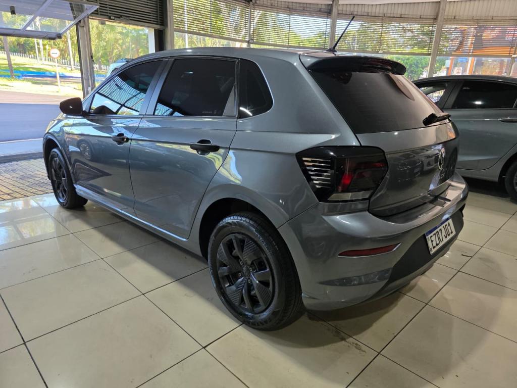 VOLKSWAGEN Polo Hatch - Foto