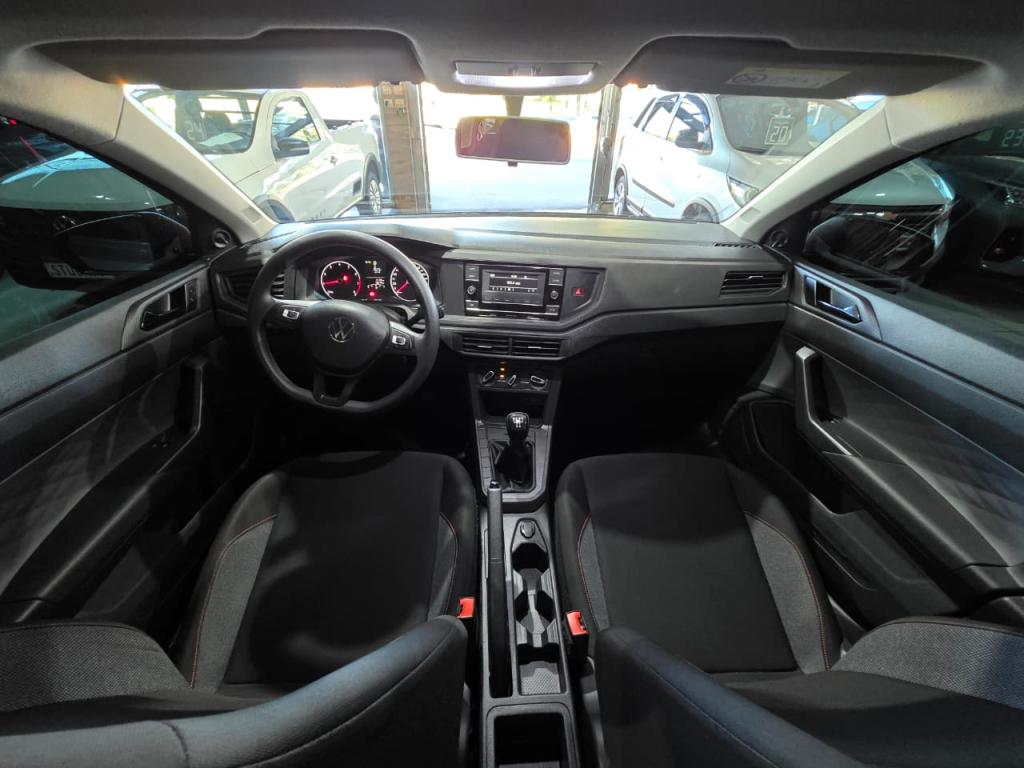 VOLKSWAGEN Polo Hatch - Foto
