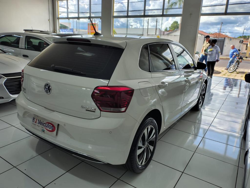 VOLKSWAGEN Polo Hatch - Foto