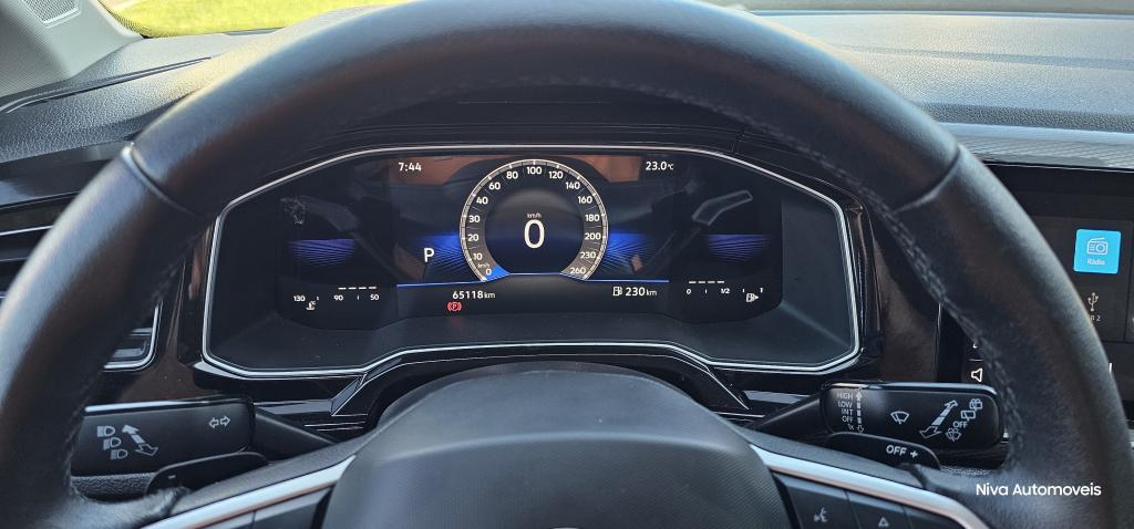 VOLKSWAGEN Polo Hatch - Foto