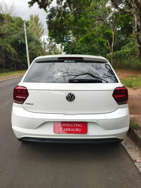 VOLKSWAGEN Polo Hatch - Foto