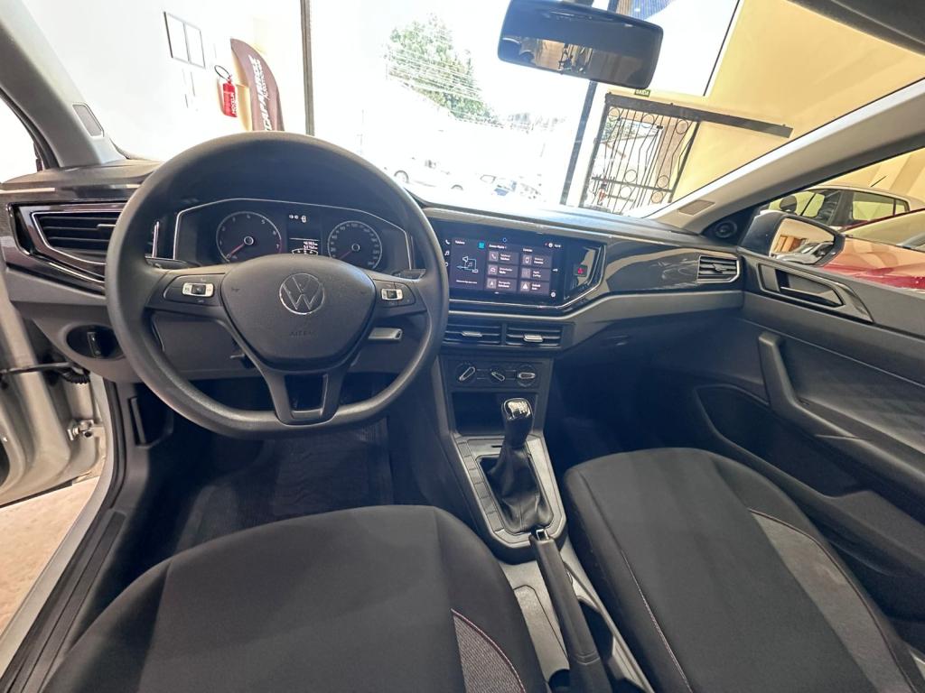 VOLKSWAGEN Polo Hatch - Foto