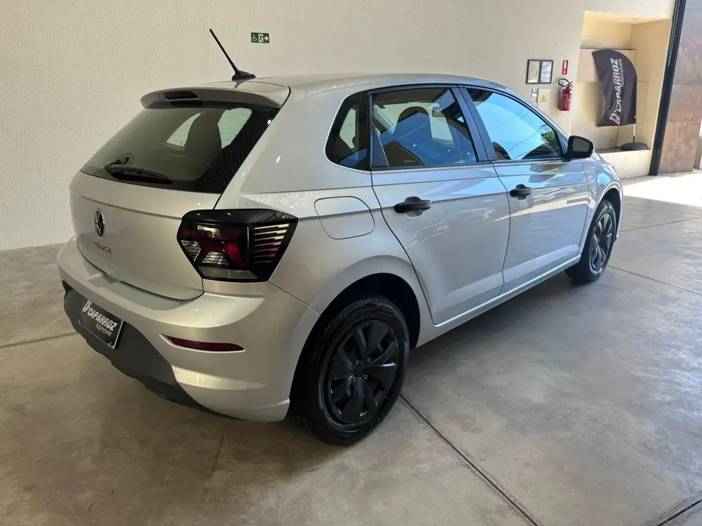 VOLKSWAGEN Polo Hatch - Foto