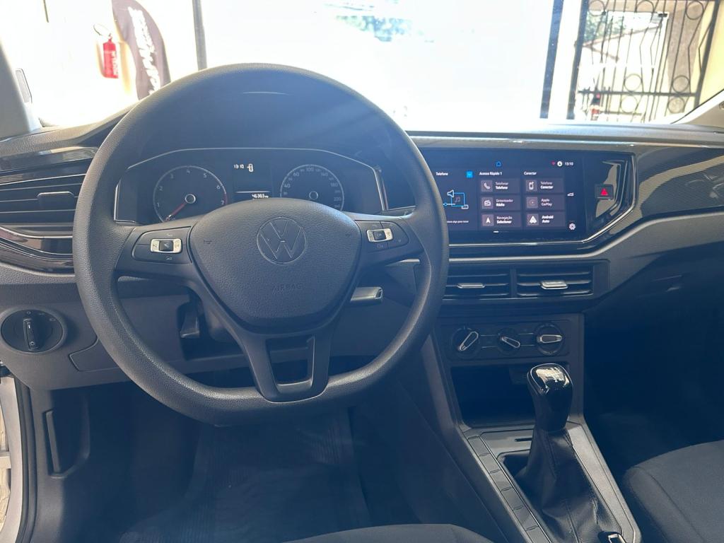 VOLKSWAGEN Polo Hatch - Foto