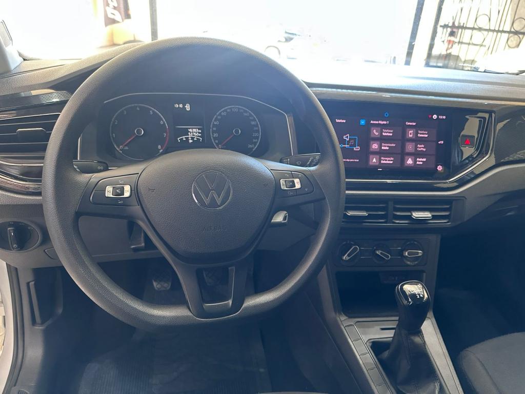 VOLKSWAGEN Polo Hatch - Foto