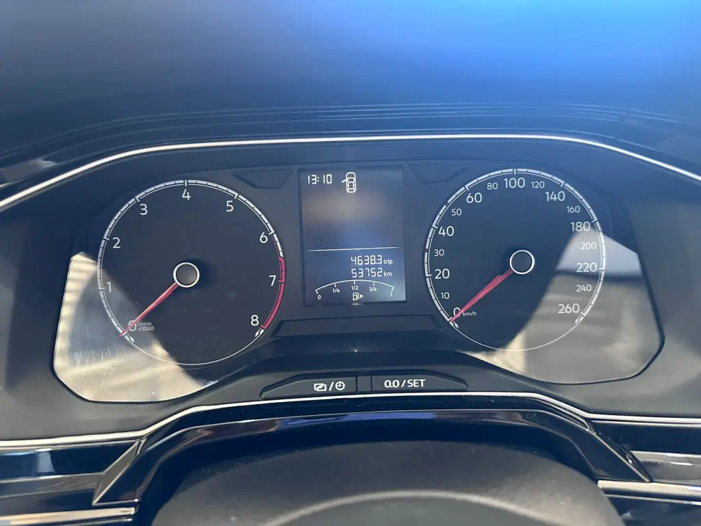 VOLKSWAGEN Polo Hatch - Foto