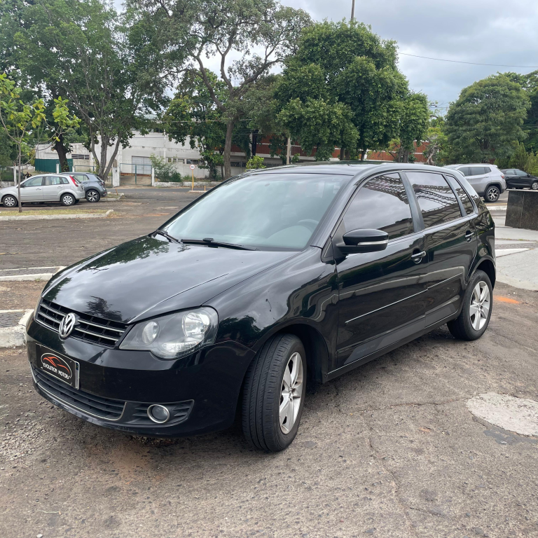 VOLKSWAGEN Polo Hatch - Foto